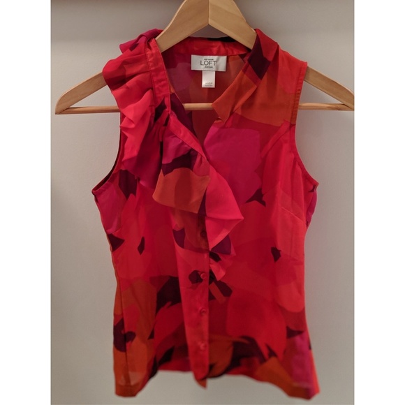 Loft sleeveless blouse w/ floral print, size XXS - Picture 1 of 4